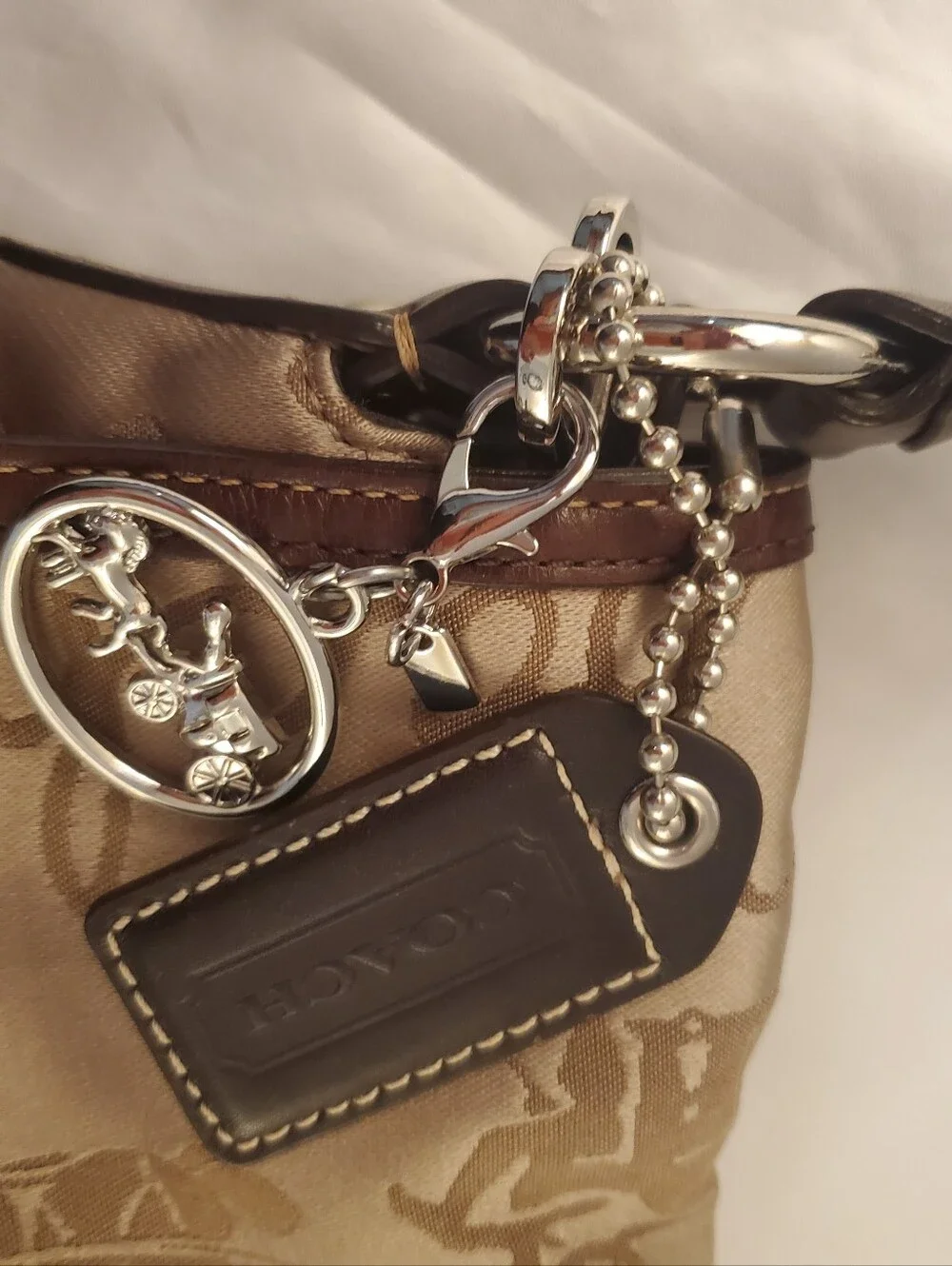COACH VINTAGE HORSE & CARRIAGE FLAP SHOULDER BAG IN PERFECT LIKE NEW CONDITION!!